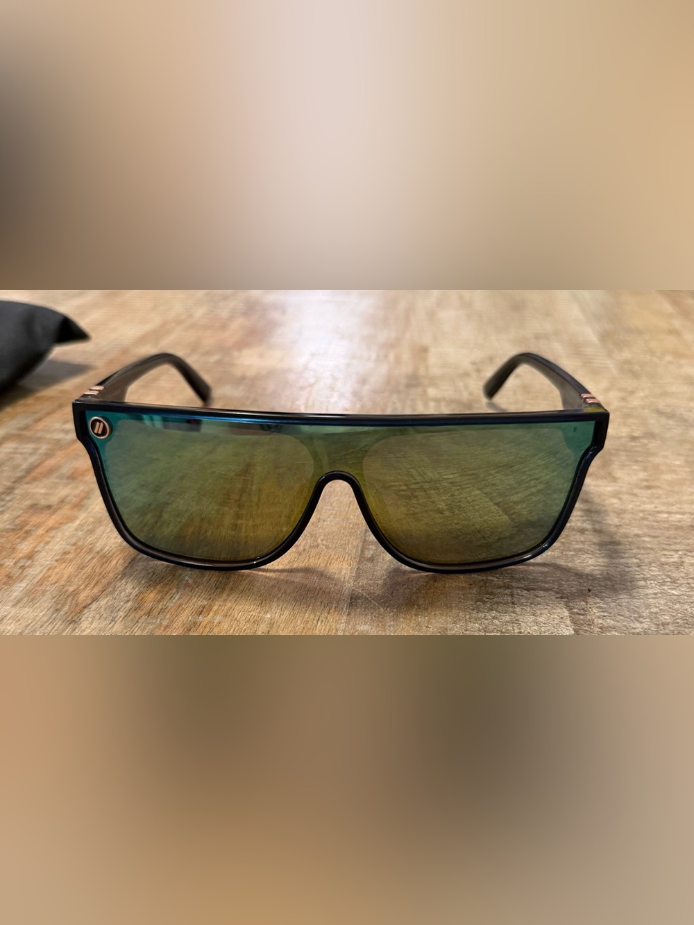 Women’s Blenders SciFi sunglasses EUC